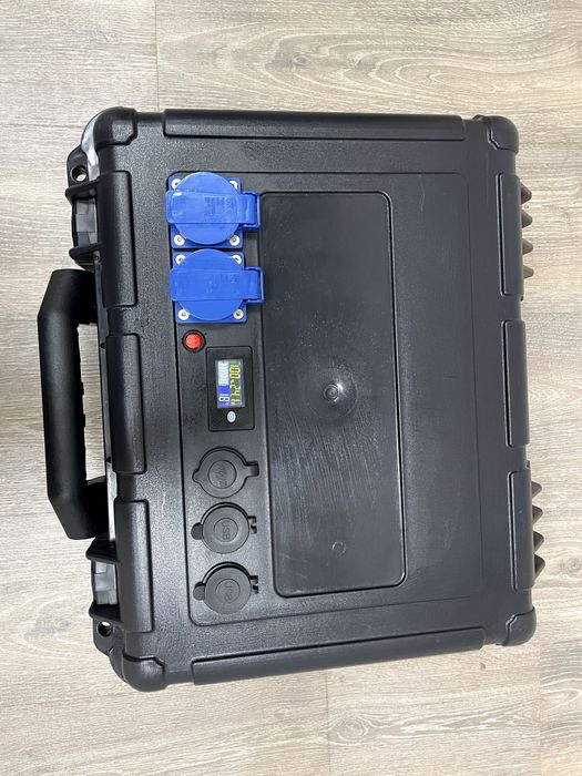 Зарядна станція Valencia 1500 Вт 1436,6 Вт·год