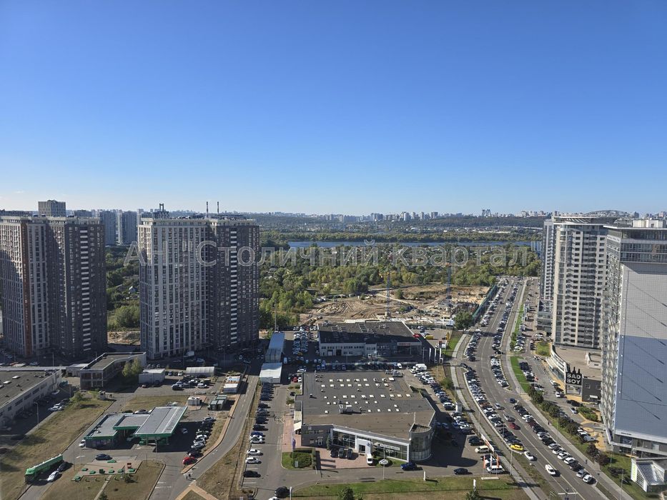 Продаж 3 кімнатної квартири в ЖК «Корона», вул. Княжий затон 21