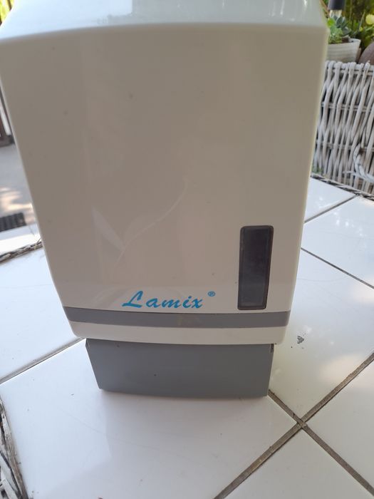 Dozownik do mydla  w płynie