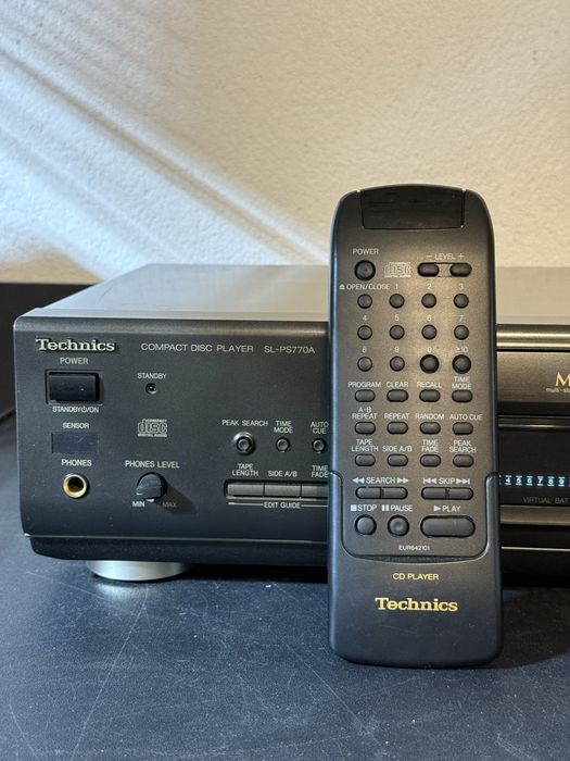 Odtwarzacz płyt CD Technics SL-PS770A z Pilotem