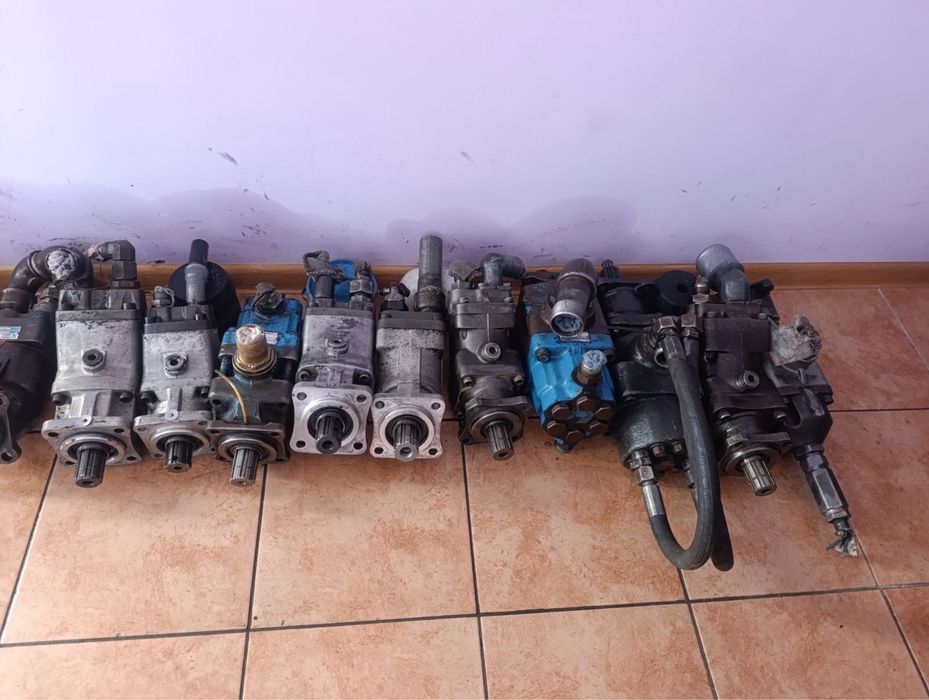 Аксіально-поршневі насоси