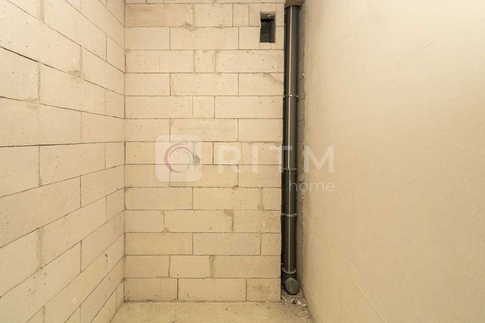 Простора 2-кімнатна квартира 66 м² у сучасному ЖК Manhattan UP