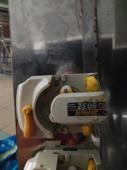 Jihpump 803z  pompka perystaltyczna, sprzedaż lodów
