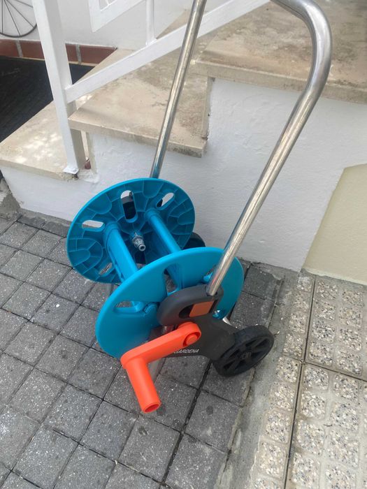 Carrinho de mangueira Gardena com mangueira Geolia de 40 m