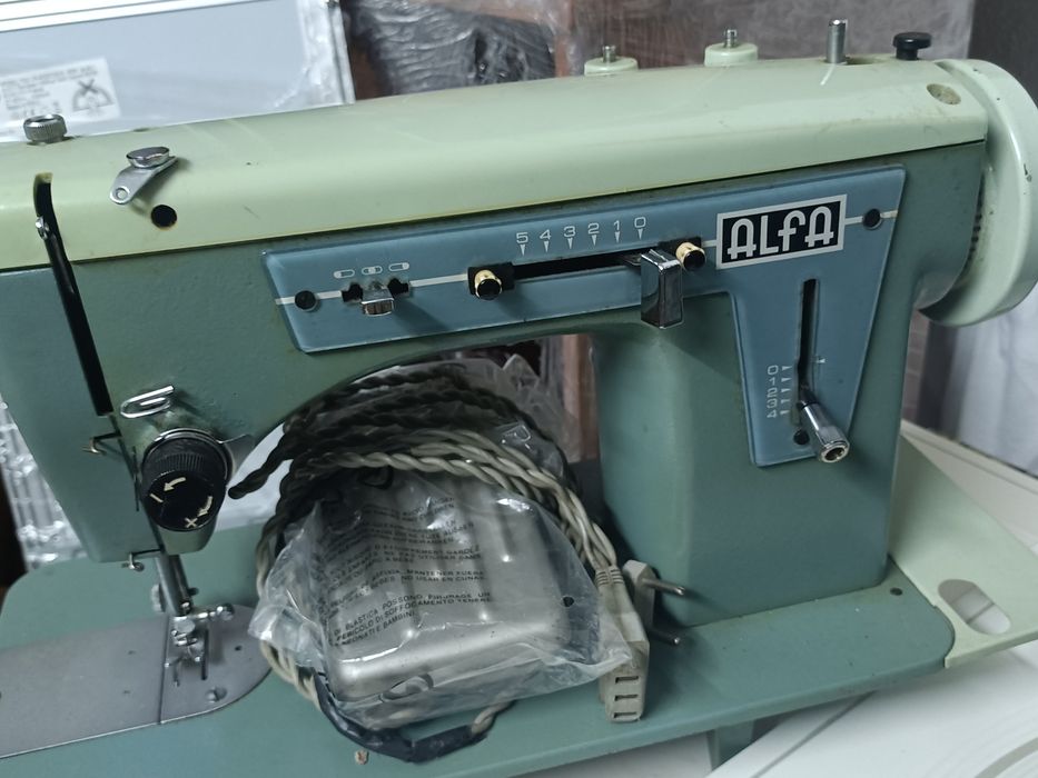 Máquina  de costura
