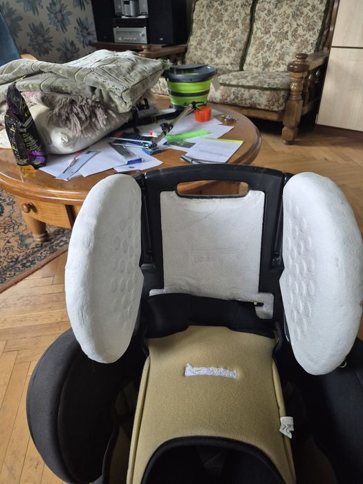 Автокрісло Recaro young