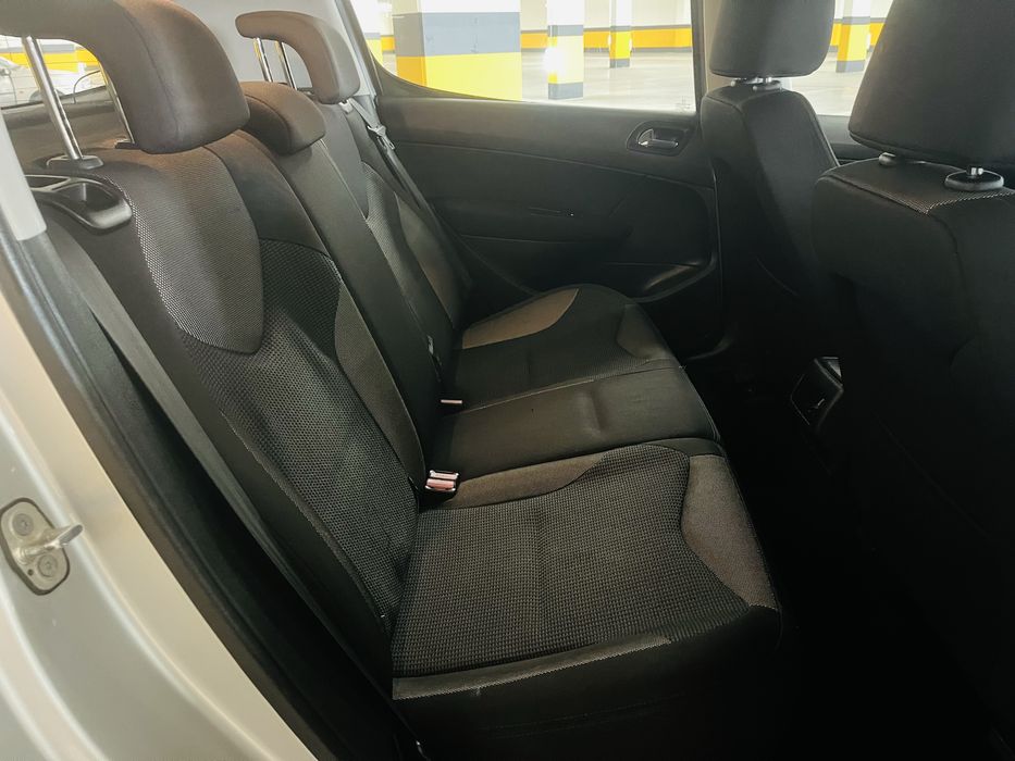 Peugeot 308 1.6 hdi .. 2010