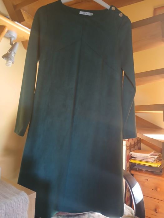 Zgrabna sukienka zielona r. 38 KOI