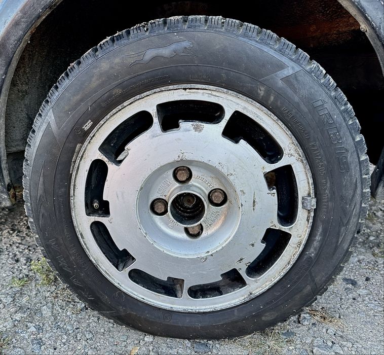 Легендарні рідкісні диски Pirelli P-Slots Golf GTI MK2