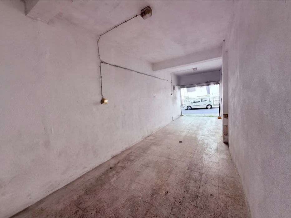 Alugo garagem para dois carros