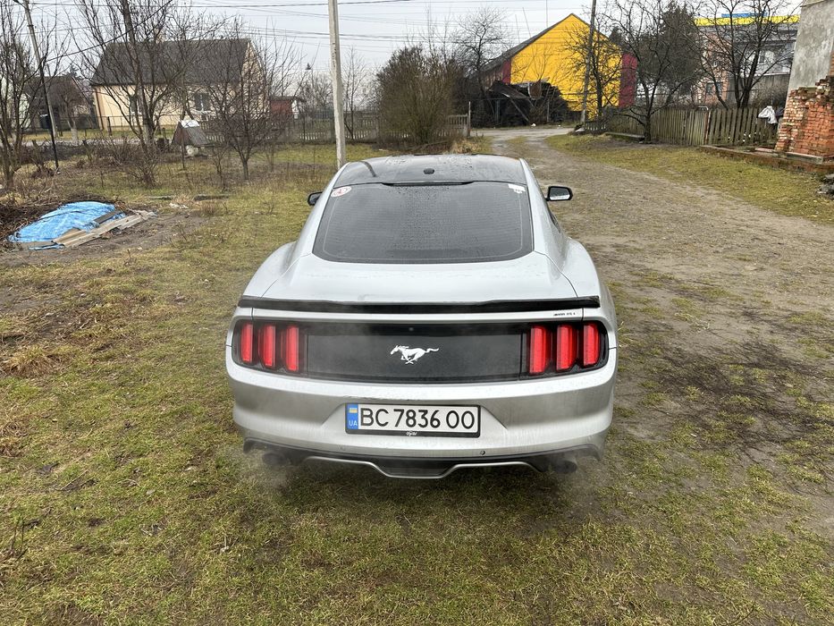 Ford Mustang 2.3 AT Ecoboost