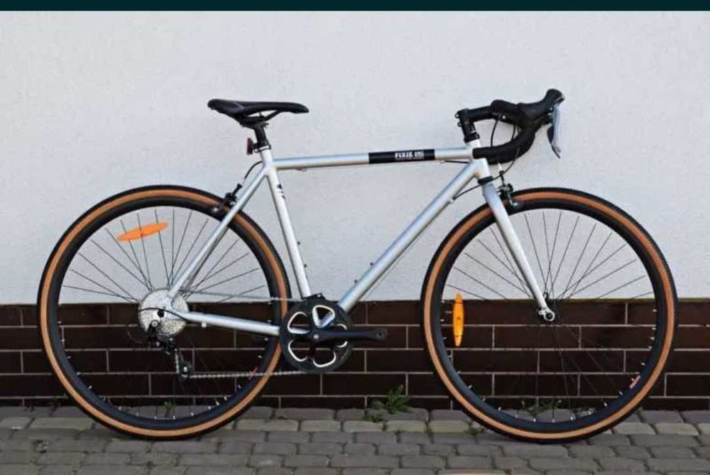 Nowy gravel fixie Sora Claris wyprzedaż rocznika -49 %