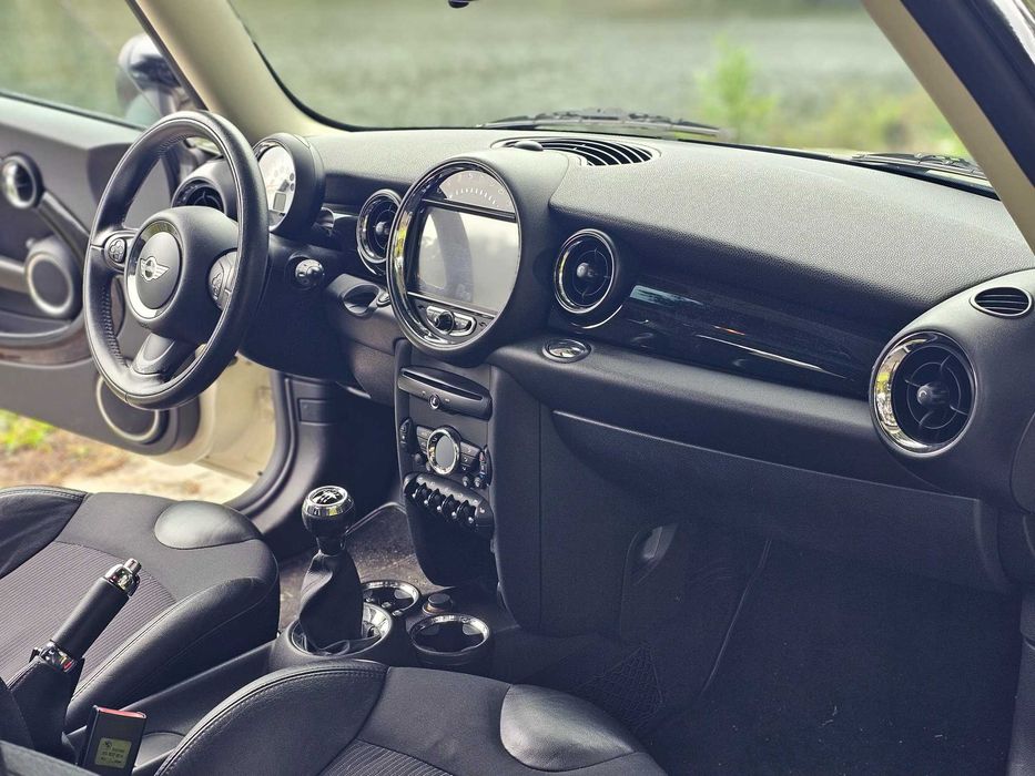 Mini Cooper D 1.6 - Full Extras64288278010626127