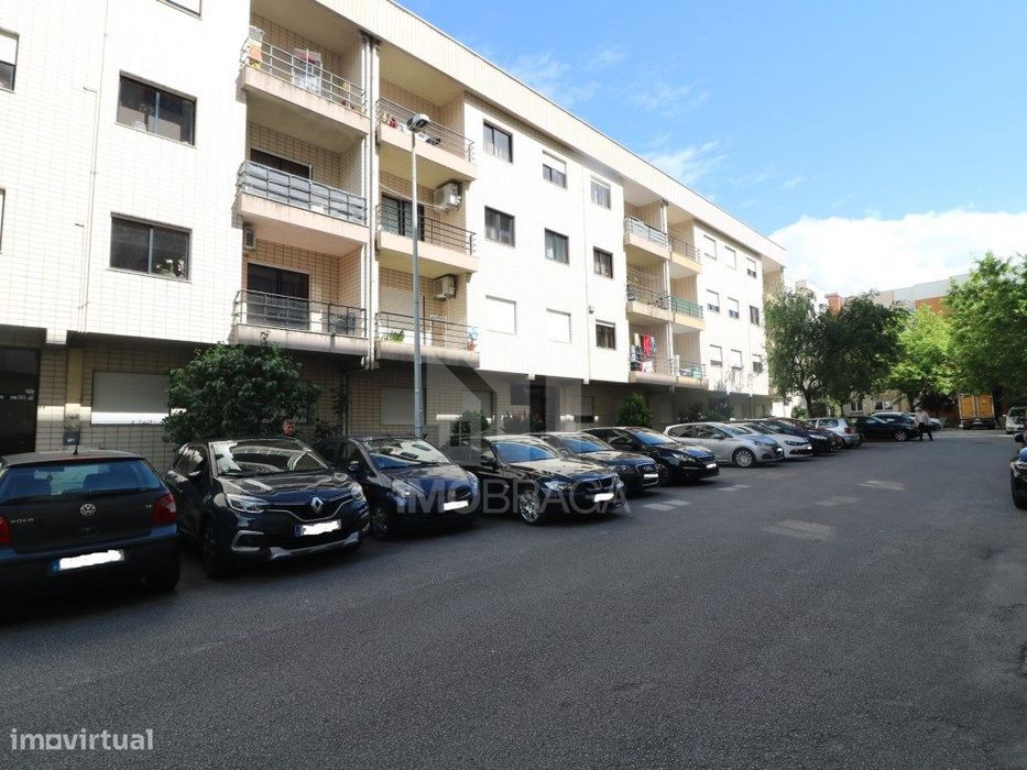 Venda de Apartamento T3 em Lomar