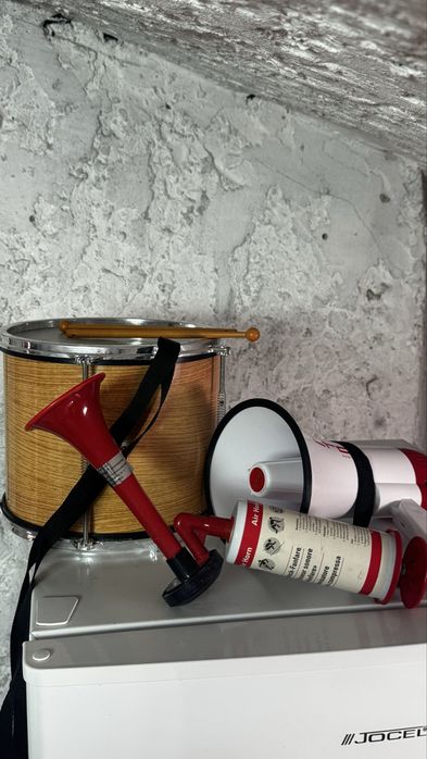 Megafone / tambor / buzina