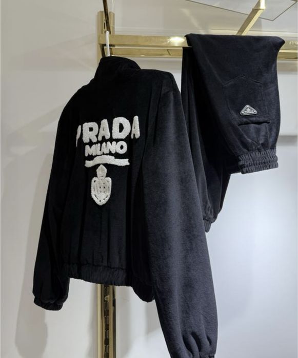 Костюм Premium Prada з якісного велюру в чорному та сірому кольорі