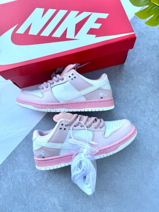 Кросівки Nike SB Dunk Low, Pink Bird