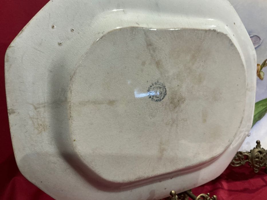 Travessa porcelana com 40 cm.  Anúncios abaixo