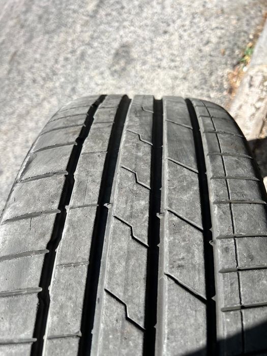 225/45/19 Hankook 2 pneus