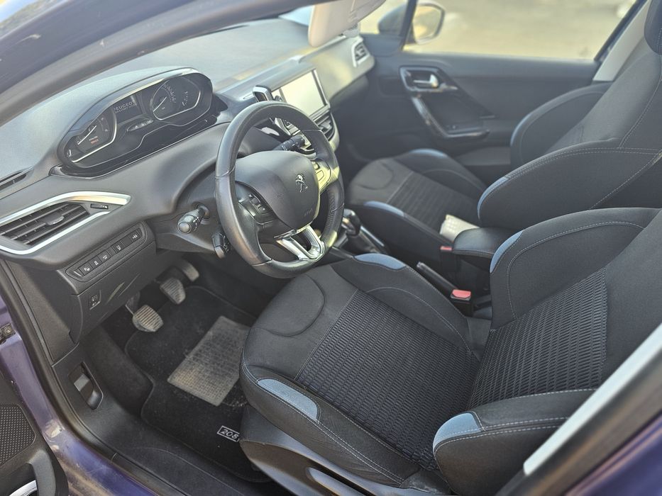 Peugeot 208 1.6 de 100cv hdi