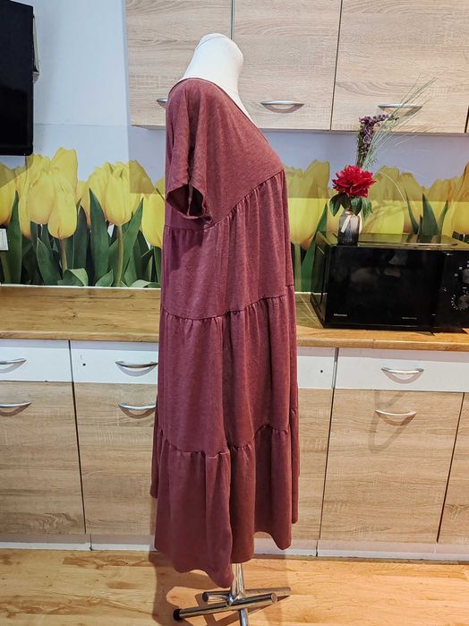 Świetna wygodna sukienka Emery Rose rozmiar ok 48 poliester/elastan