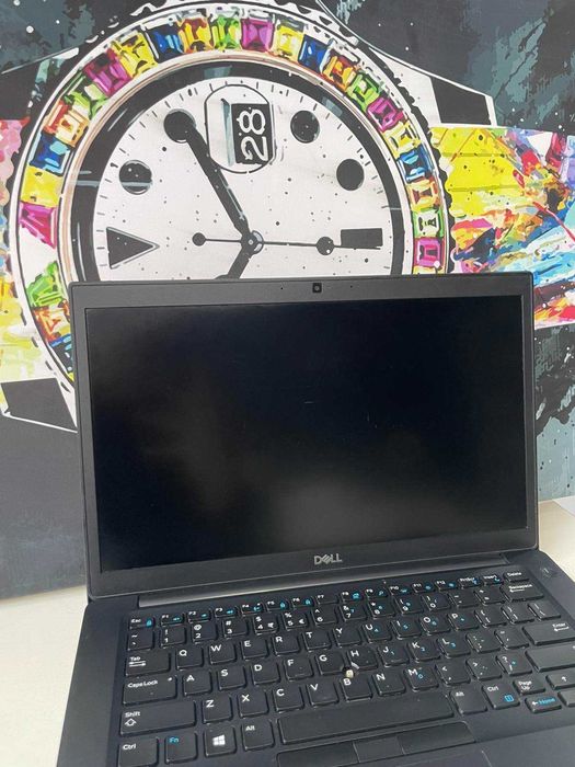 Dell Latitude 7490 ідеальний для роботи і навчання є кількість