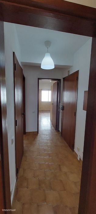Apartamento T2 em Sintra, Rio de Mouro, pronto a habitar