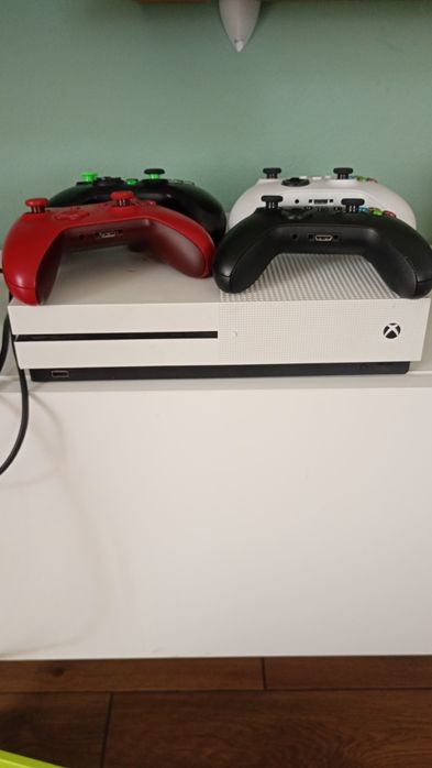 Konsola Xbox one Pady