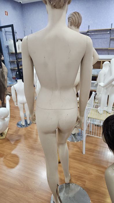 Manequim  Senhora  corpo inteiro + base