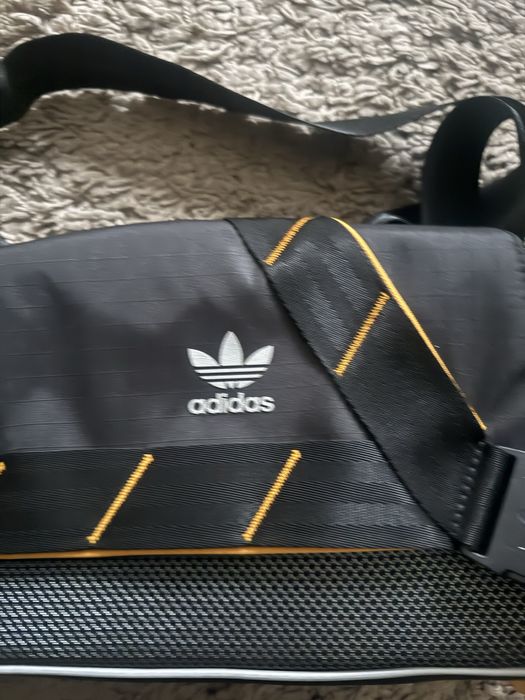 Сумка adidas . Нова
