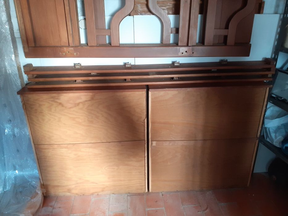 Beliche com gavetas de arrumo *recuperado*