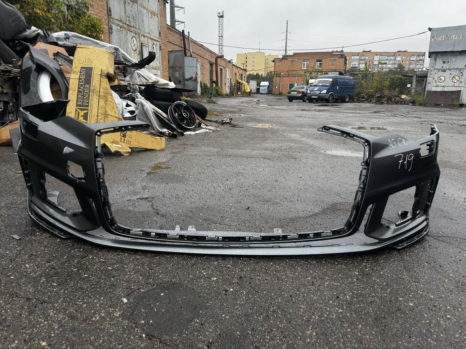 Бампер передний Audi A6 C8 S Line