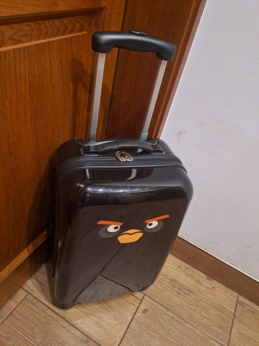 Walizka angry birds wymiary 31x21x53