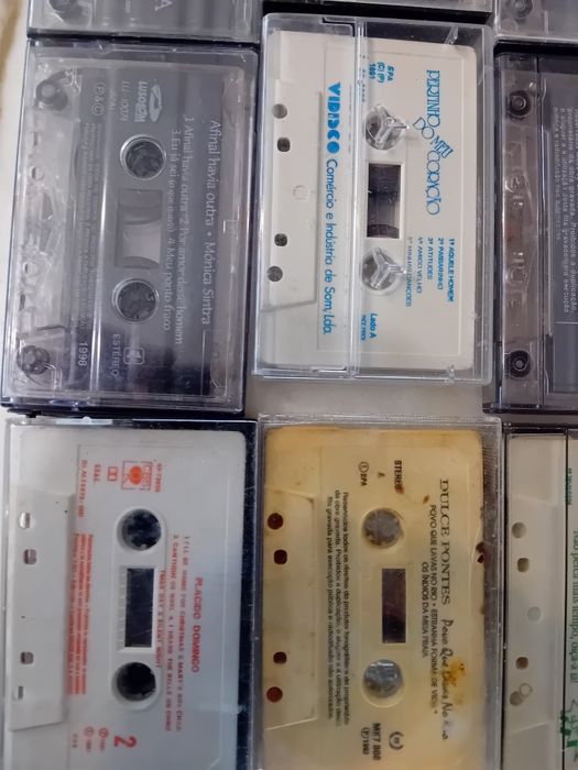 Conjunto de 24 Cassetes Diversas Sem Panfleto
