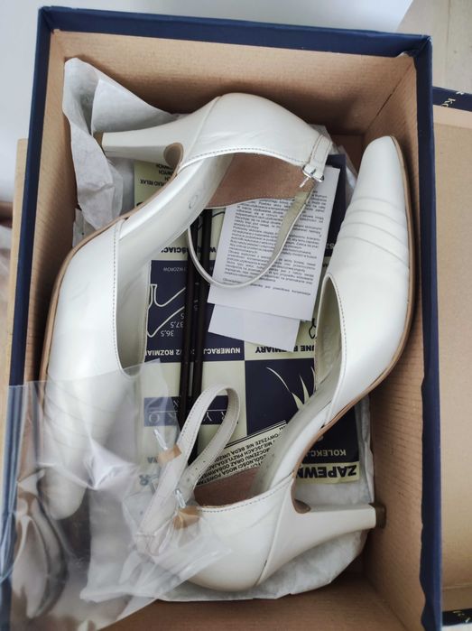 Ryłko buty ślubne kremowe ecru r. 36.5 (37) zapasowe fleki