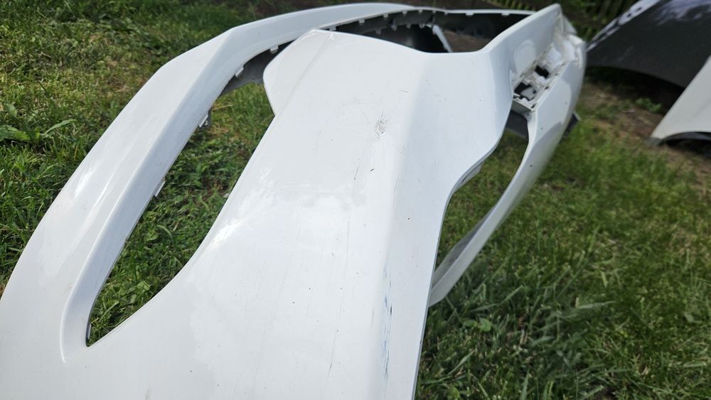 Zderzak Hyundai i20, uszkodzony