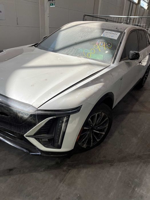 разборка cadillac lyriq есть все