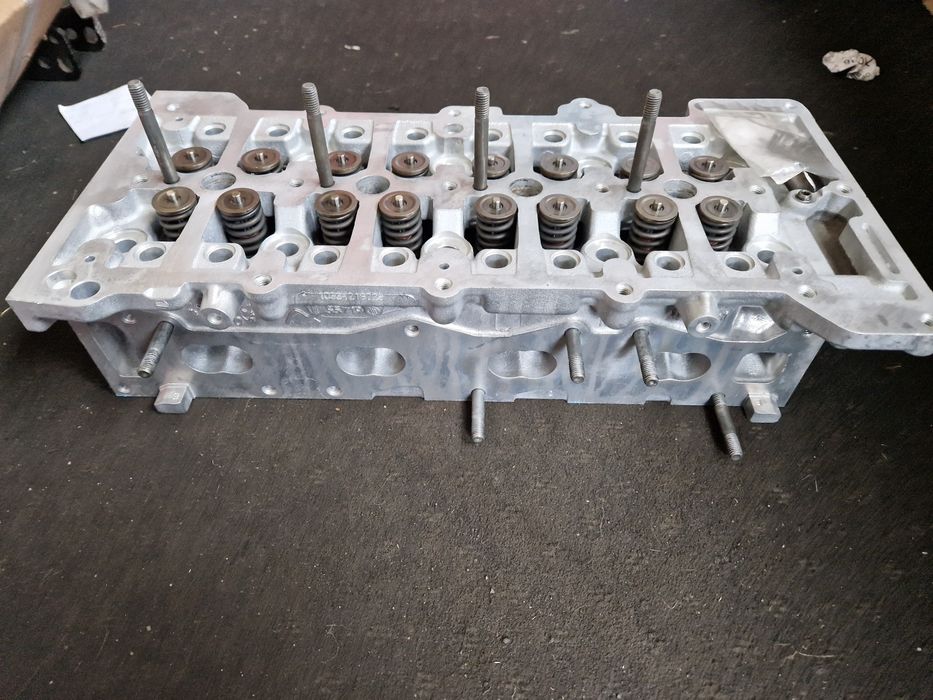 Głowica opel insignia 2.0cdti  a20dth