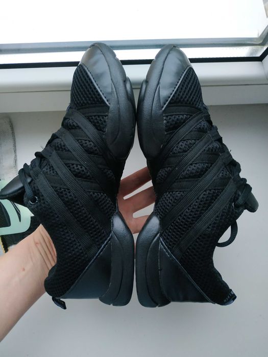 Чорні танцювальні кросівки Bloch Criss Cross 36 розмір 23,5 см