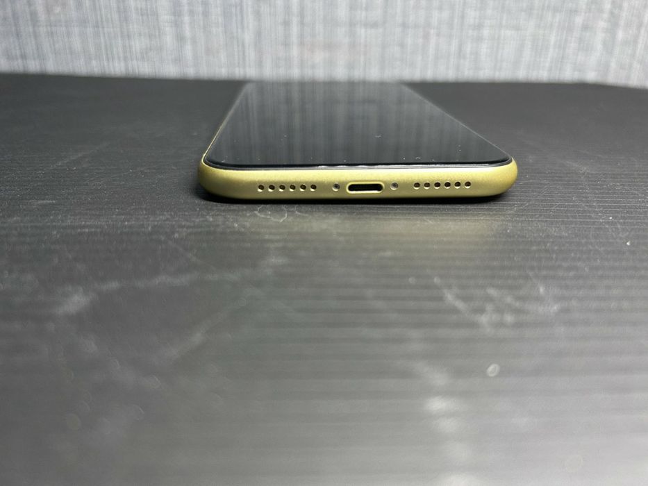 Айфон Iphone 11 в ідеальному стані
