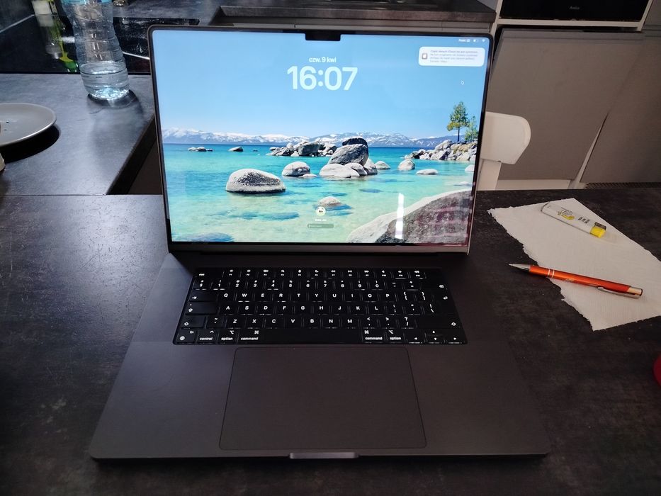 MacBook Pro 16” M3 Max 48GB RAM 1TB SSD