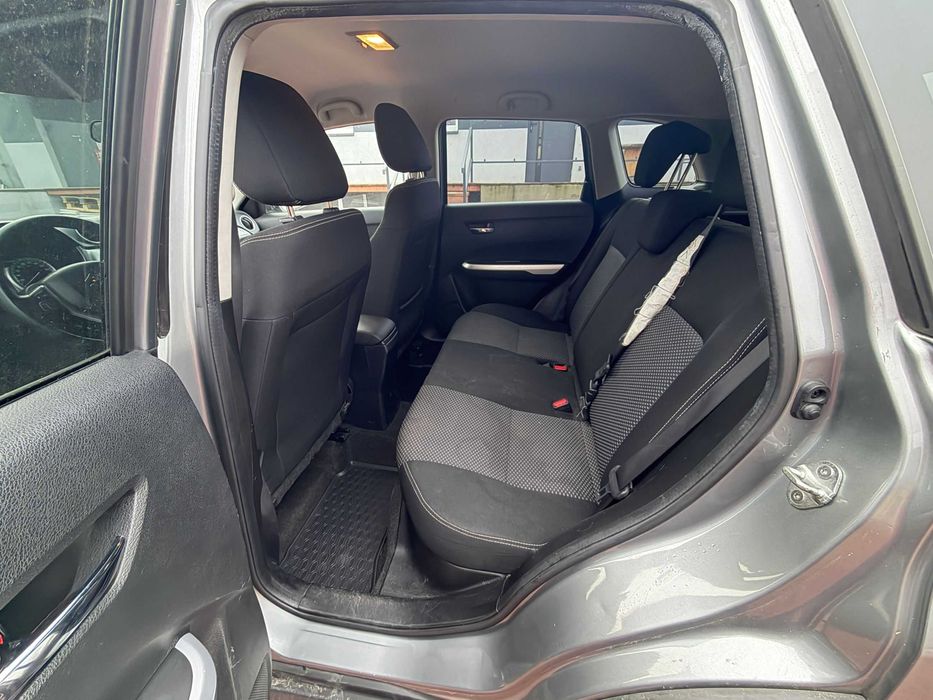 Suzuki Vitara 4x4 1,6 benzyna - bogate wyposażenie