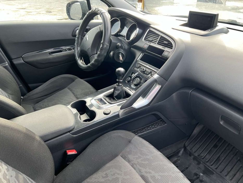 ПЕЖО 3008   1,6 ДИЗЕЛЬ  2010 р.в.