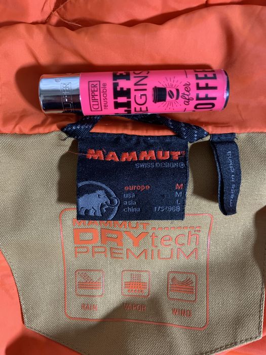 Mammut Trift Parka Men належить до зимової колекції 2014/2015 року
