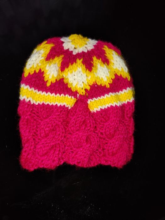 HANDMADE Dziecięca Kamizelka, czapka i skarpetki komplet