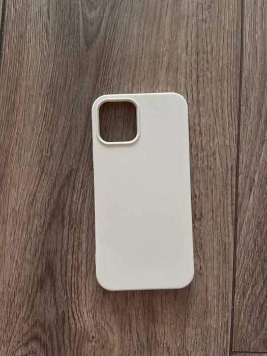 продам чехол на iphone 12 pro