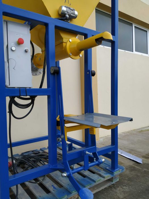 EMBALADORA CEREAIS - semi-automatica