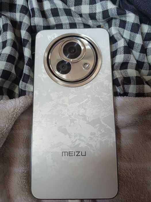 meizu lucky 08 256