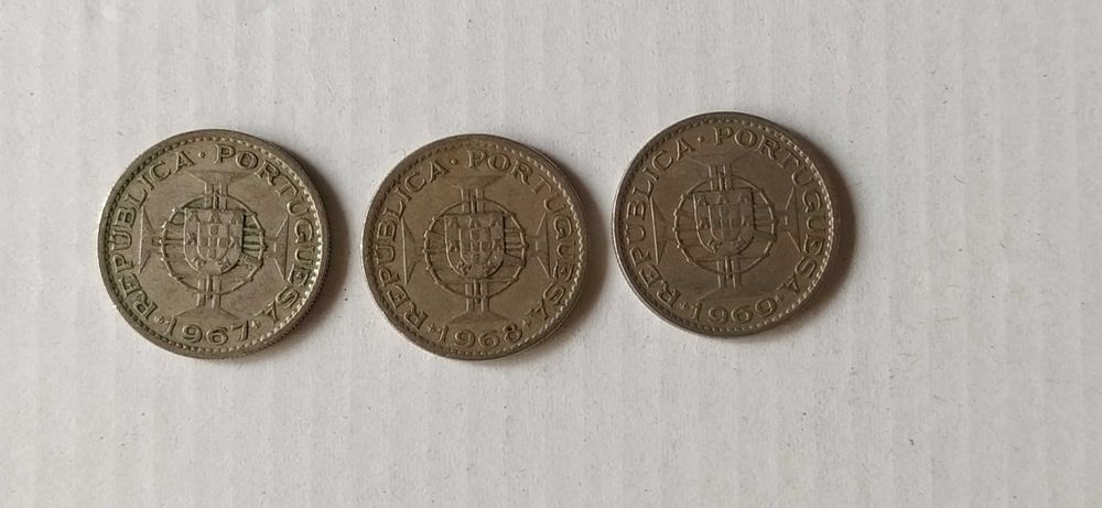 Moedas de Angola