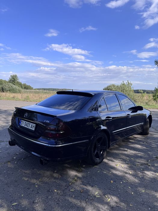 Продам мерседес 211 е320